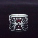 bague en argent triquetra