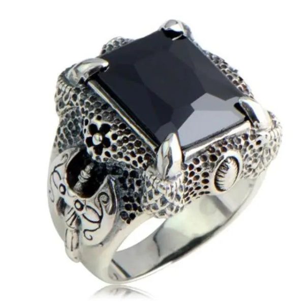 bague griffe de nidhogg