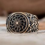 bague soleil noir élégante