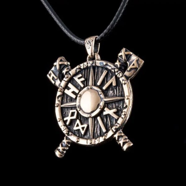 collier bouclier viking