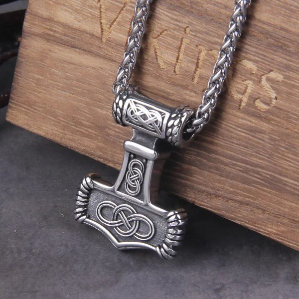 collier puissance du Mjolnir