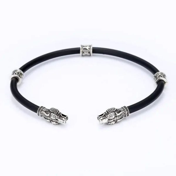 collier torque viking