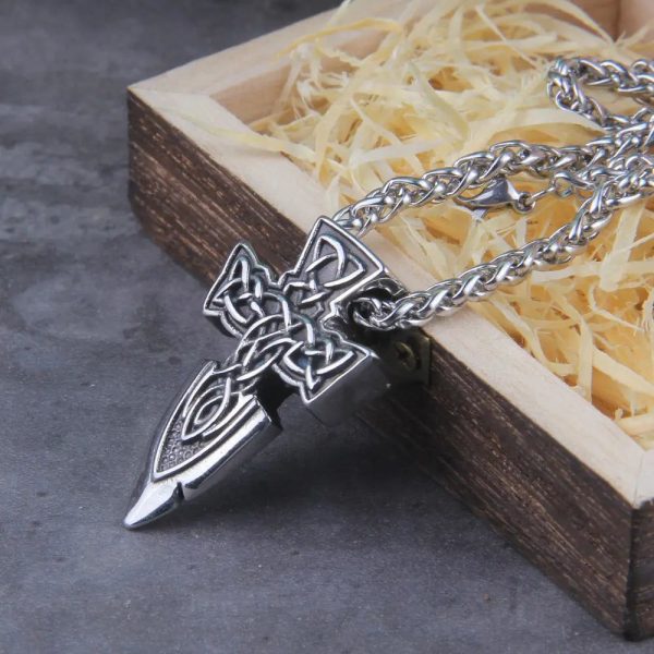 collier viking gungnir