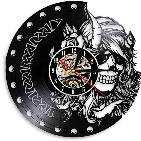 horloge viking crâne pirate