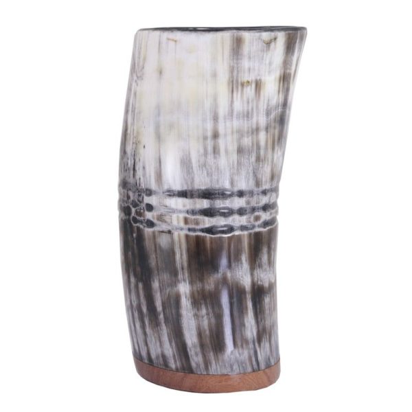 tasse en corne de bœuf avec gravures